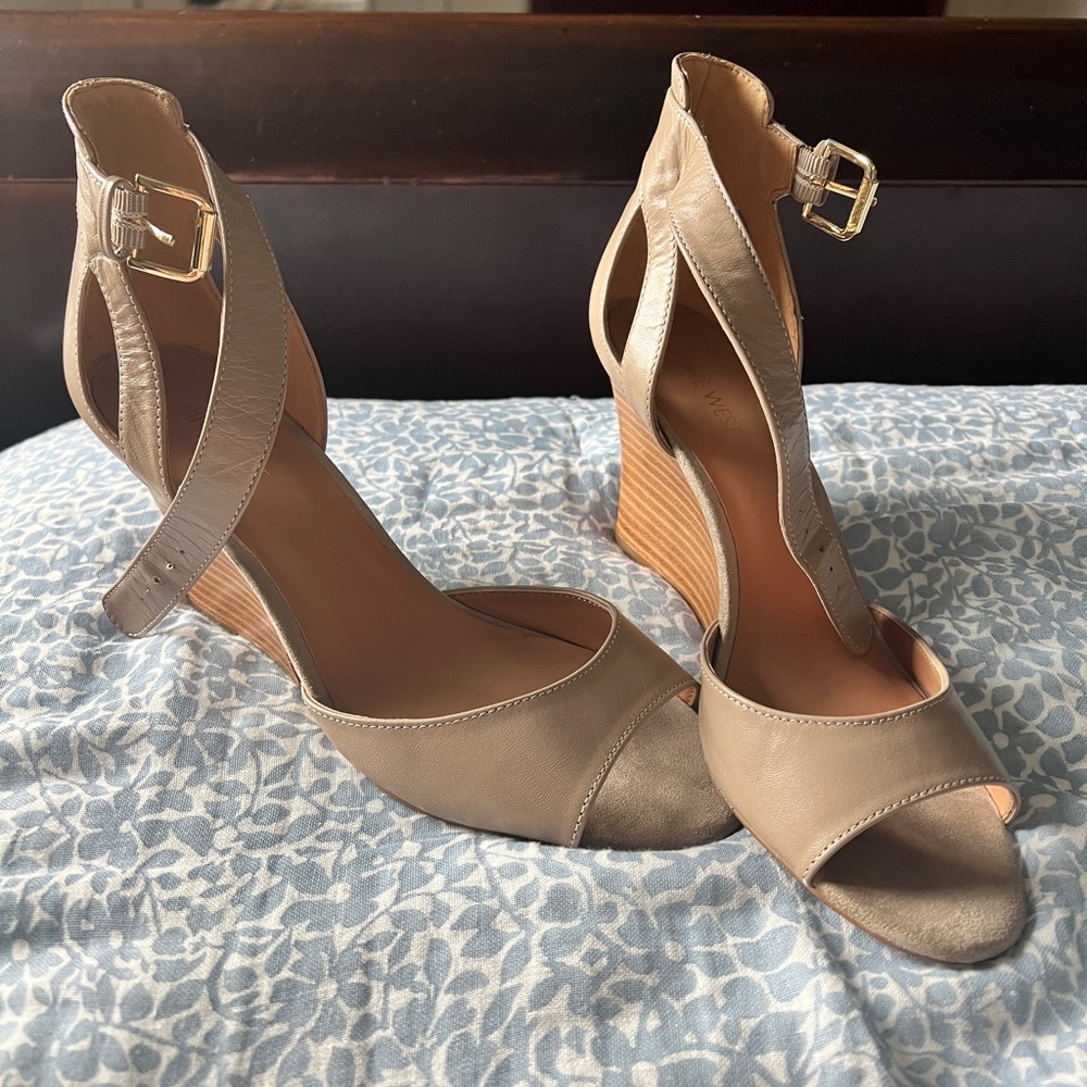 Nine West Beige Wedge Heels